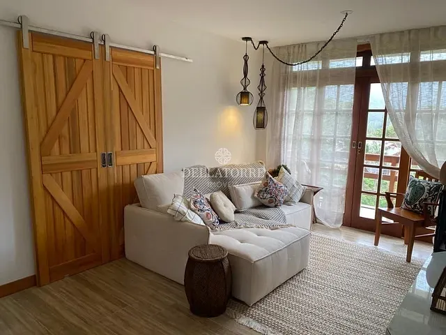 Apartamento 2 quartos e 2 banheiros, à venda, no bairro Albuquerque em Teresópolis