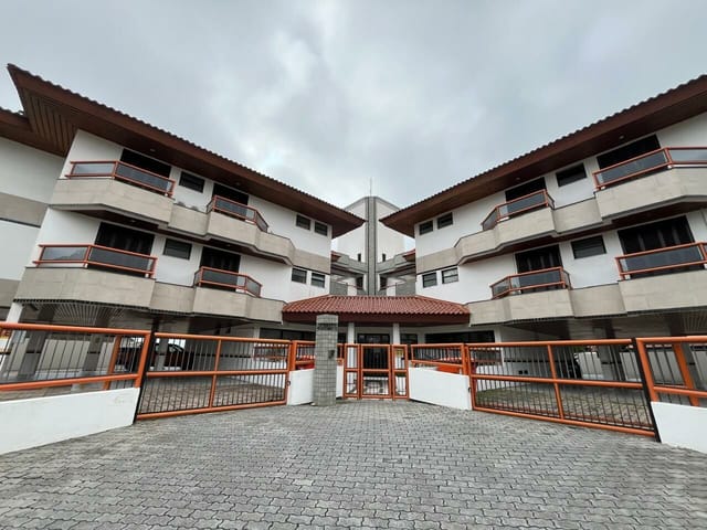 Apartamento com 171m² 3 quartos e 3 banheiros, à venda ou para alugar, no bairro Ingleses do Rio Vermelho em Florianópolis