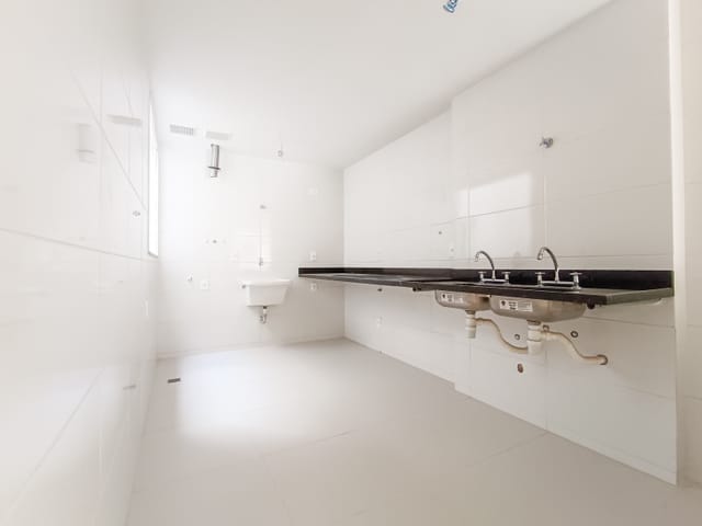 Apartamento 2 quartos e 2 banheiros, à venda, no bairro Recreio dos Bandeirantes em Rio de Janeiro