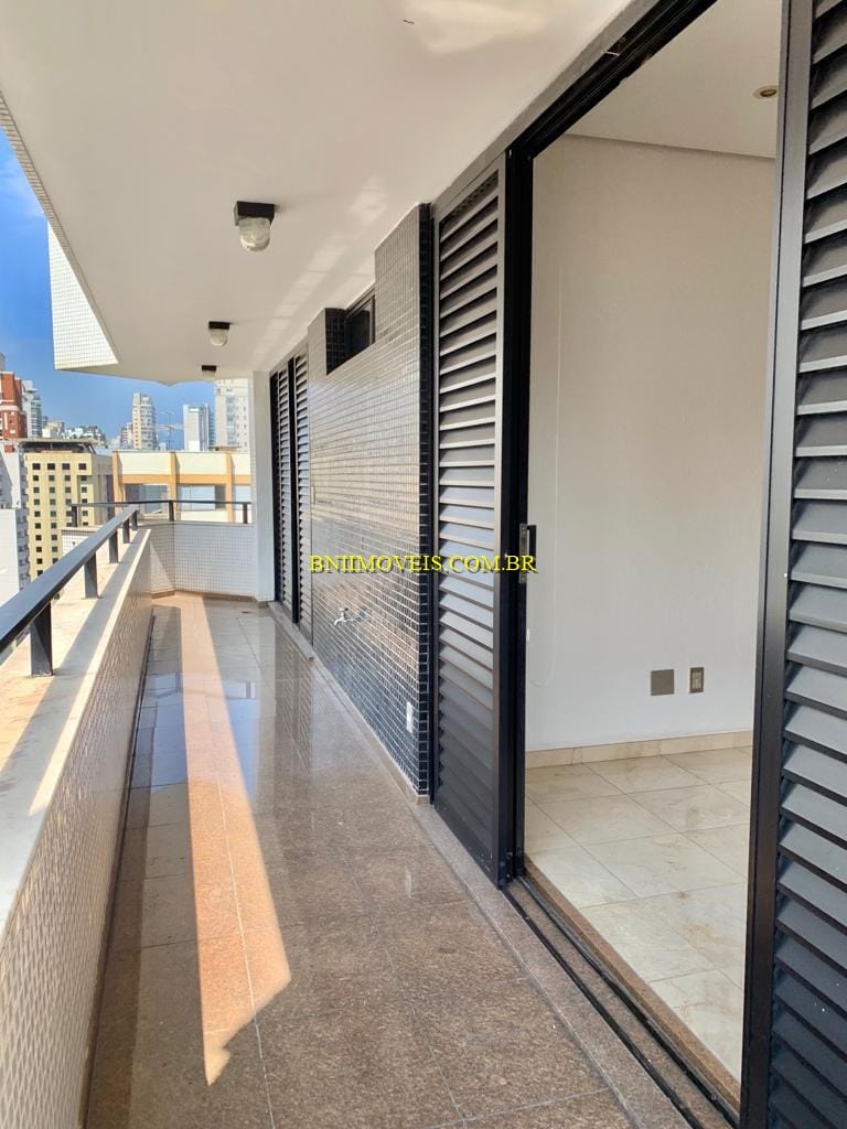 Apartamento, 4 quartos, 255 m² - Foto 2
