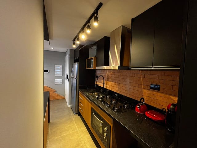 Foto do Apartamento - Excelente apartamento mobiliado com dois quartos para locação em ótima localização no bairro São Pedro em São José dos Pinhais, PR | Haas Imóveis