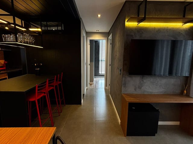 Apartamento 2 quartos e 2 banheiros, à venda, no bairro São Pedro em São José dos Pinhais