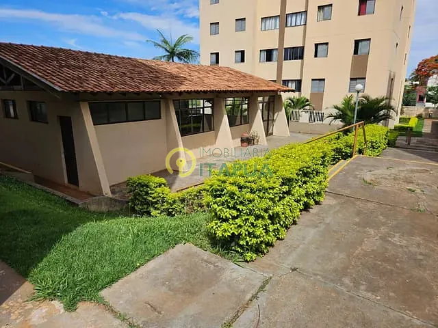 Apartamento 3 quartos e 2 banheiros, à venda, no bairro Amaro em Londrina