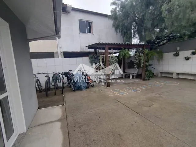 Apartamento 2 quartos e 1 banheiro, à venda, no bairro Barra do Aririú em Palhoça