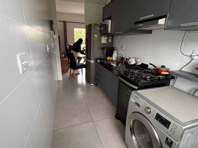 Apartamento 2 quartos e 1 banheiro, à venda, no bairro Parque Xangri-Lá em Contagem