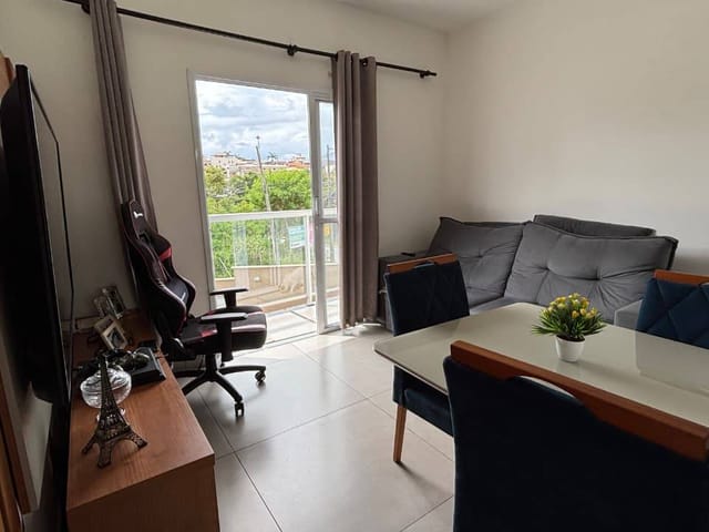 Apartamento 2 quartos e 1 banheiro, à venda, no bairro Parque Xangri-Lá em Contagem