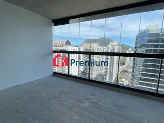 Apartamento 2 quartos e 2 banheiros, à venda, no bairro Recreio dos Bandeirantes em Rio de Janeiro