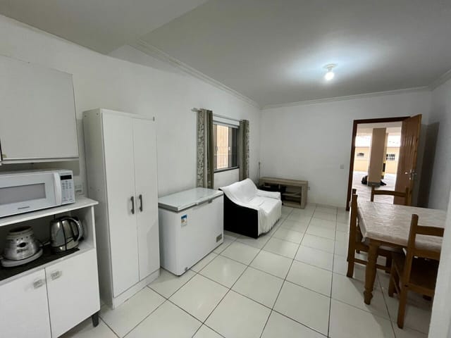Apartamento com 60m² 1 quarto e 1 banheiro, para alugar, no bairro Ingleses do Rio Vermelho em Florianópolis
