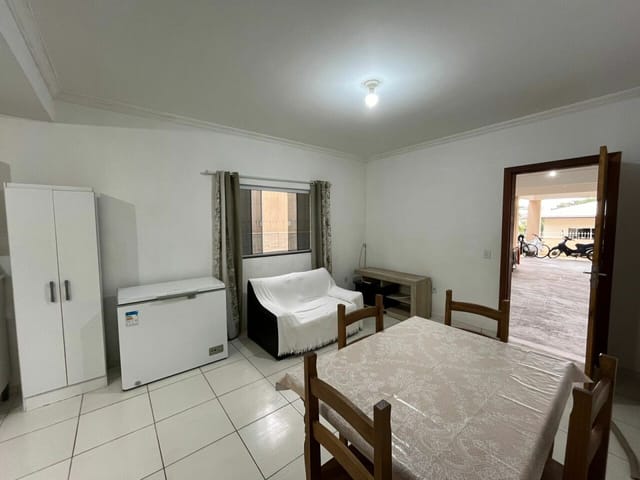 Apartamento com 60m² 1 quarto e 1 banheiro, para alugar, no bairro Ingleses do Rio Vermelho em Florianópolis