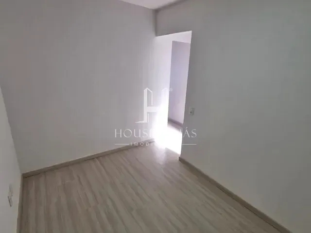 Apartamento 2 quartos e 1 banheiro, à venda, no bairro Parque Oeste Industrial em Goiânia