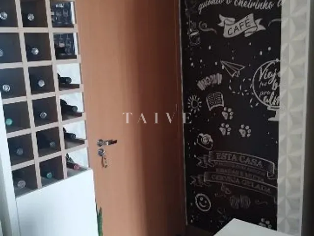 Apartamento 3 quartos e 1 banheiro, à venda, no bairro Champagnat em Londrina