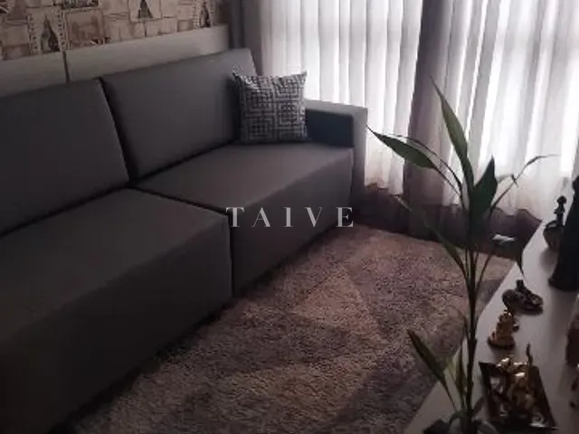 Apartamento 3 quartos e 1 banheiro, à venda, no bairro Champagnat em Londrina