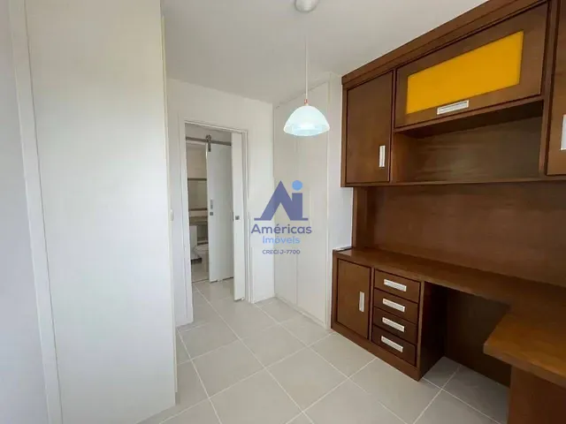 Apartamento com 68m² 2 quartos e 1 banheiro, à venda, no bairro Recreio dos Bandeirantes em Rio de Janeiro