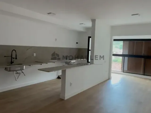 Apartamento 2 quartos e 2 banheiros, para alugar, no bairro Pinheirinho em Itajubá