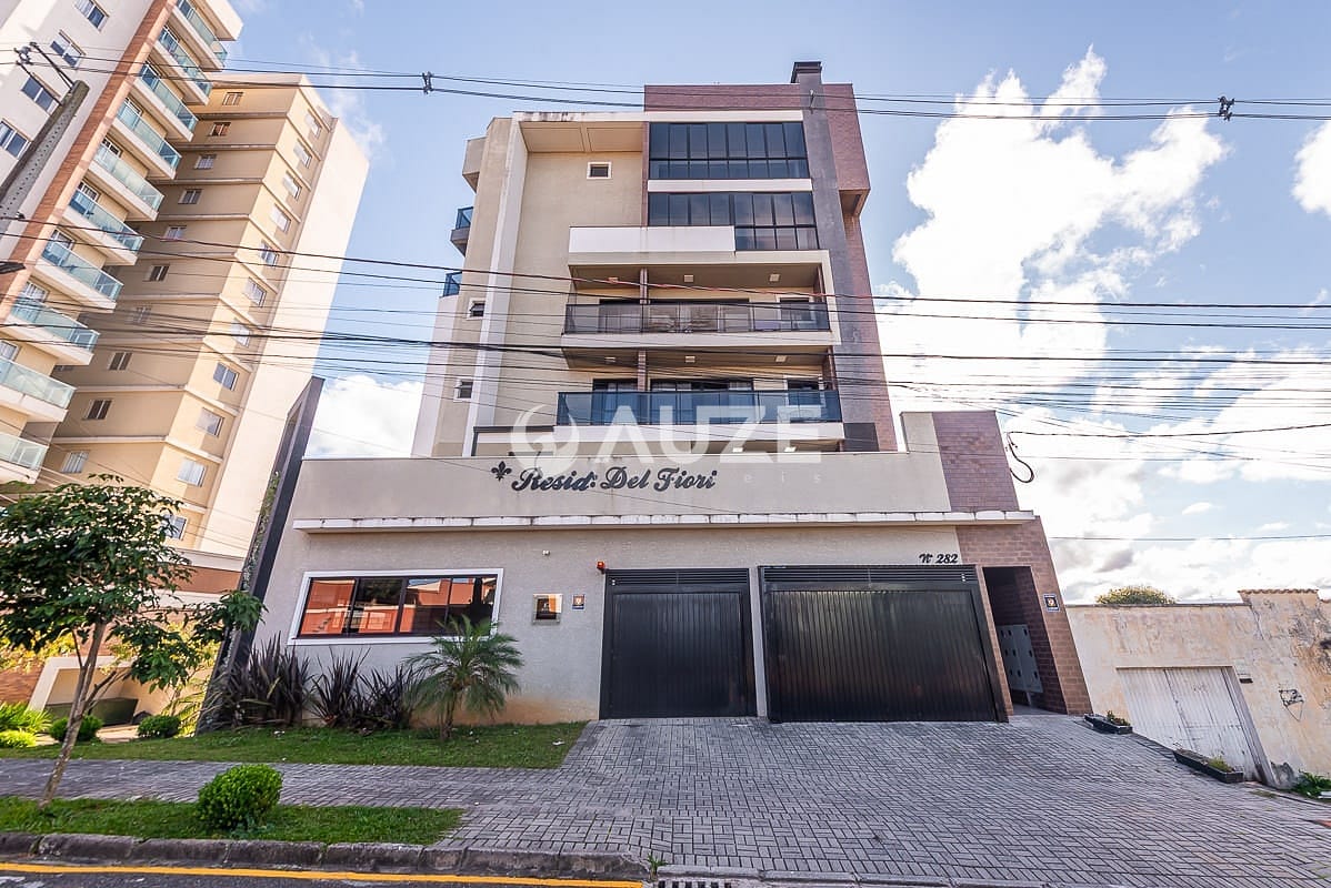 Apartamento à venda com 2 quartos, 143m² - Foto 2
