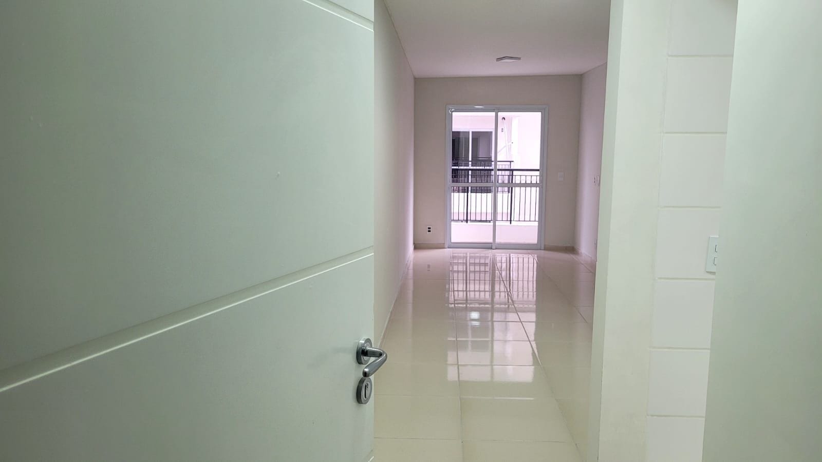 Apartamento à venda com 2 quartos, 161m² - Foto 3