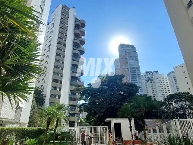Apartamento 3 quartos e 2 banheiros, para alugar, no bairro Moema em São Paulo