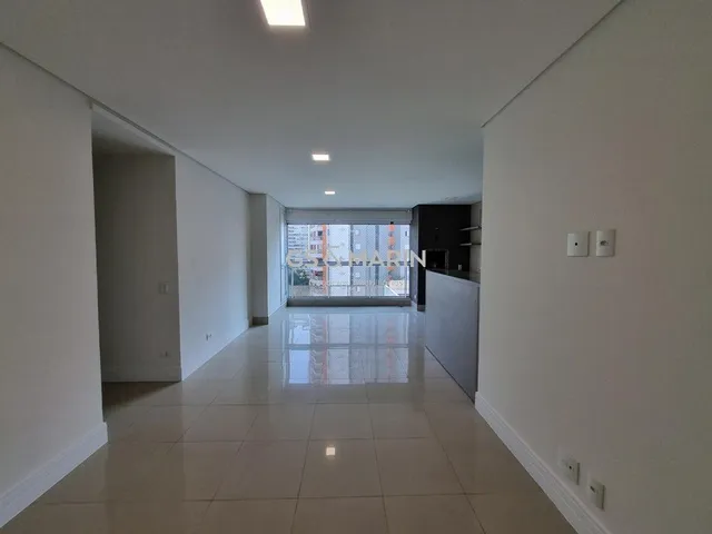 Apartamento com 150m² 3 quartos e 2 banheiros, à venda ou para alugar, no bairro Gleba Palhano em Londrina
