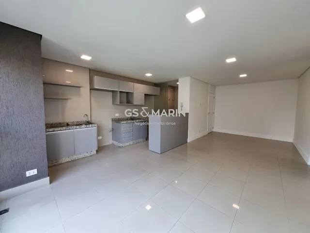 Apartamento com 150m² 3 quartos e 2 banheiros, à venda ou para alugar, no bairro Gleba Palhano em Londrina