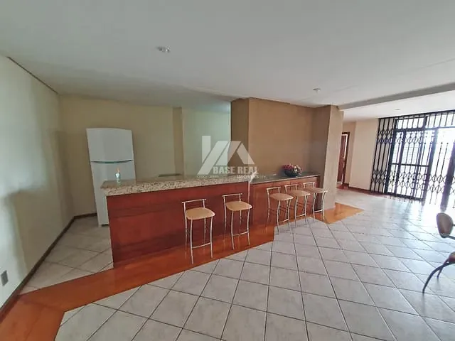 Apartamento com 171m² 3 quartos e 3 banheiros, à venda, no bairro Centro em Ponta Grossa