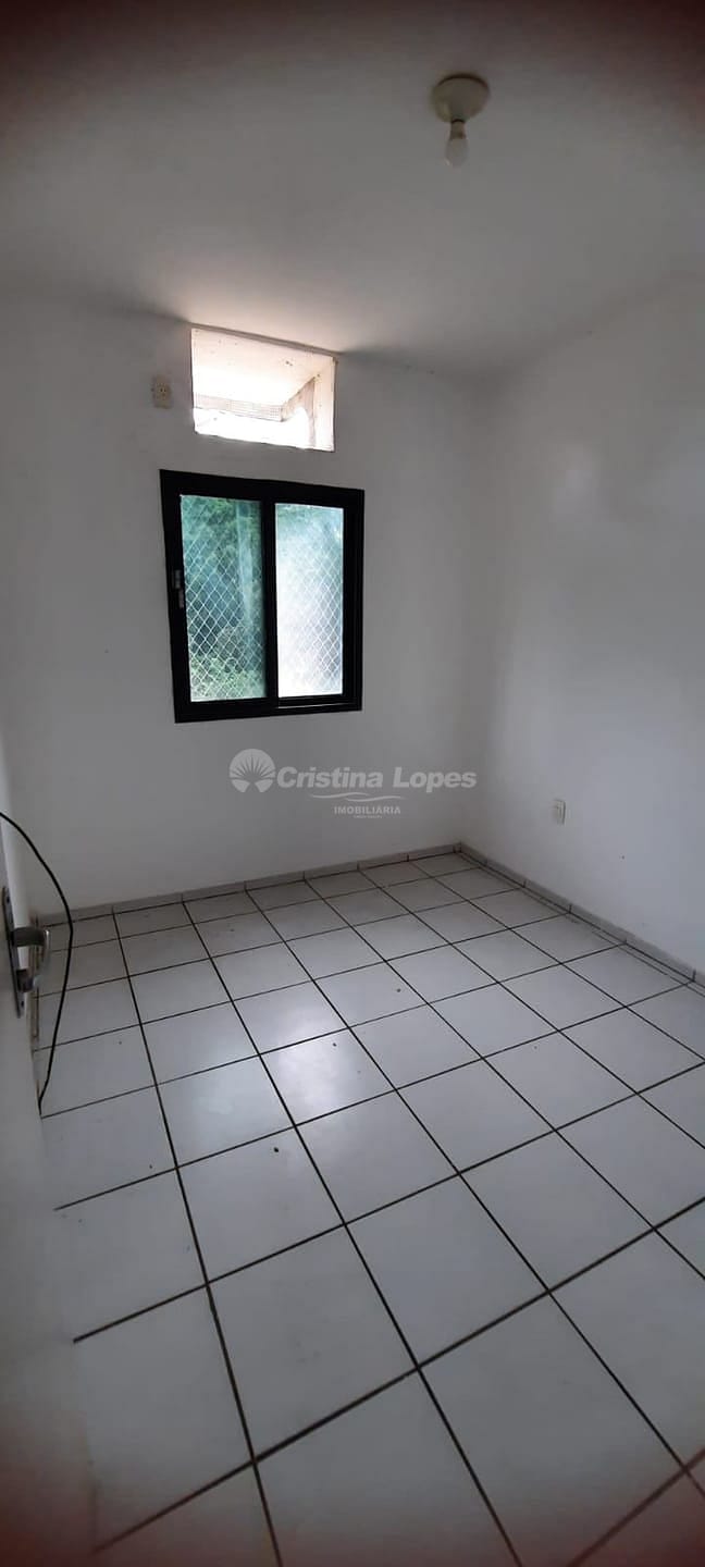 Apartamento à venda com 3 quartos, 70m² - Foto 2
