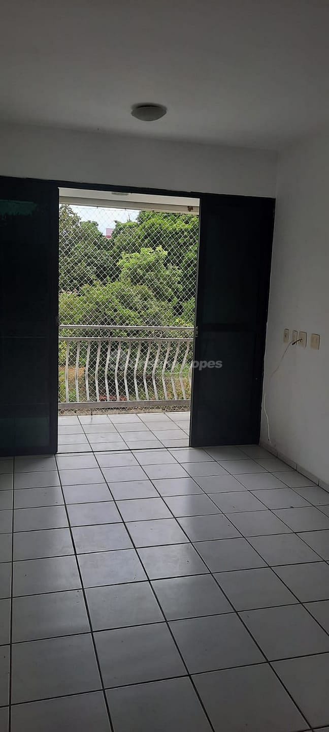 Apartamento à venda com 3 quartos, 70m² - Foto 4