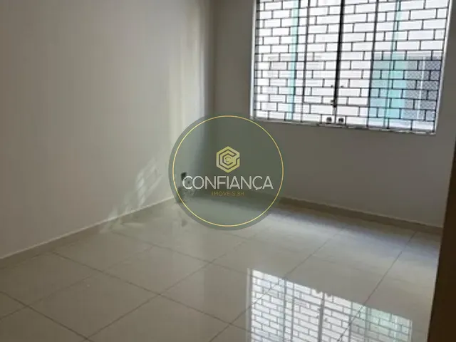 Apartamento 3 quartos e 2 banheiros, à venda, no bairro Carlos Prates em Belo Horizonte