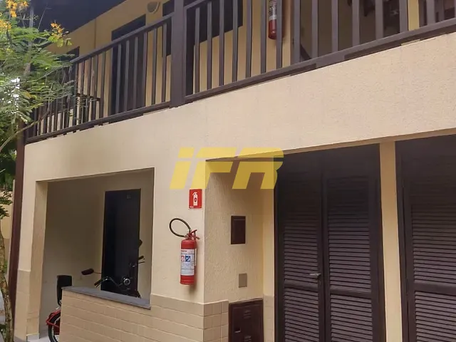 Apartamento 1 quarto e 1 banheiro, à venda, no bairro Acaraú em Ubatuba