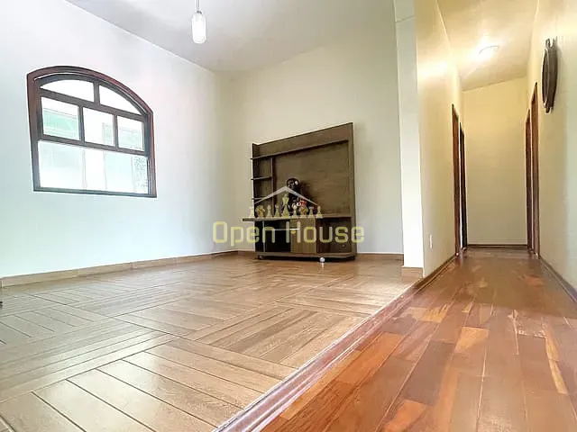 Apartamento com 428m² 4 quartos e 2 banheiros, à venda, no bairro Sessenta em Volta Redonda