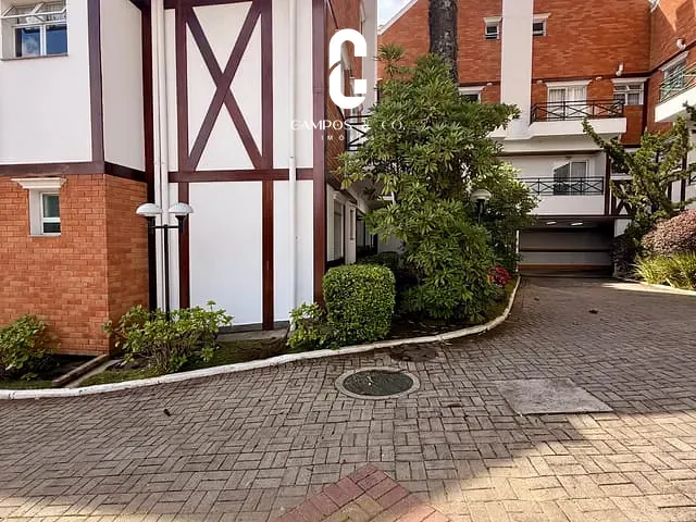 Apartamento 3 quartos e 3 banheiros, à venda, no bairro Vila Everest em Campos Do Jordão
