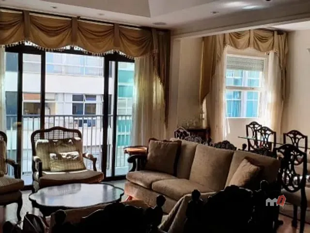 Apartamento 5 quartos e 2 banheiros, à venda, no bairro Centro em Petrópolis
