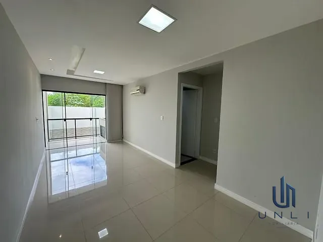 Apartamento 2 quartos e 2 banheiros, à venda, no bairro Jardim Amália em Volta Redonda