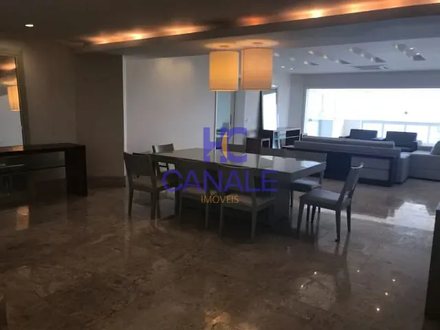 Apartamento com 315m² 4 quartos e 6 banheiros, à venda, no bairro Barra da Tijuca em Rio de Janeiro