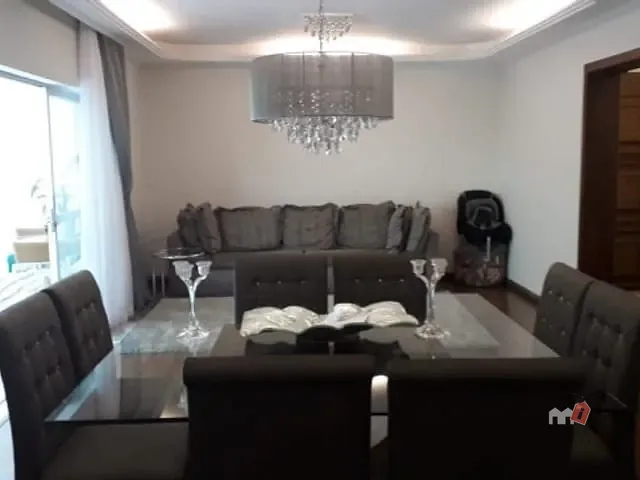 Apartamento à venda, no bairro Coronel Veiga em Petrópolis