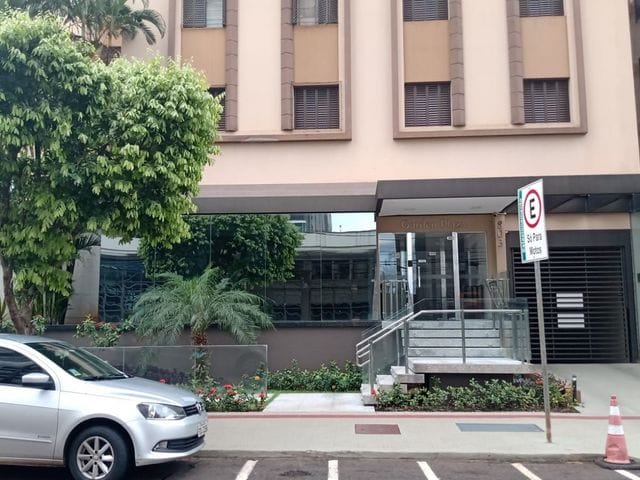 Foto do Apartamento - Ed. Garden Plaza, Apartamento com 3 dormitórios à venda, 77 m² por R$ 300.000 - Centro - Londrina/PR | Premier Imóveis