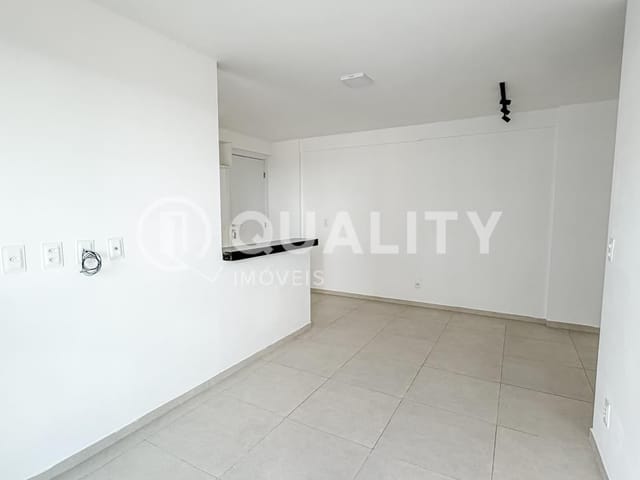Apartamento 2 quartos e 2 banheiros, à venda, no bairro Engenheiro Luciano Cavalcante em Fortaleza