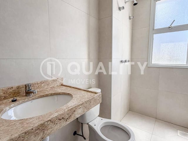 Apartamento 3 quartos e 2 banheiros, à venda, no bairro Guararapes em Fortaleza