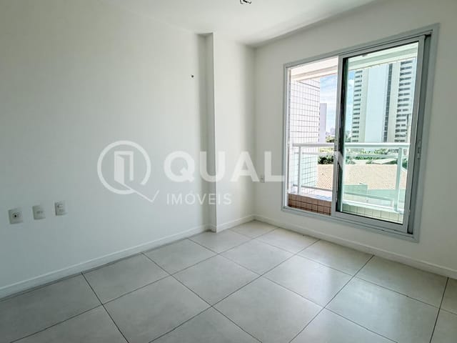 Apartamento 3 quartos e 2 banheiros, à venda, no bairro Guararapes em Fortaleza