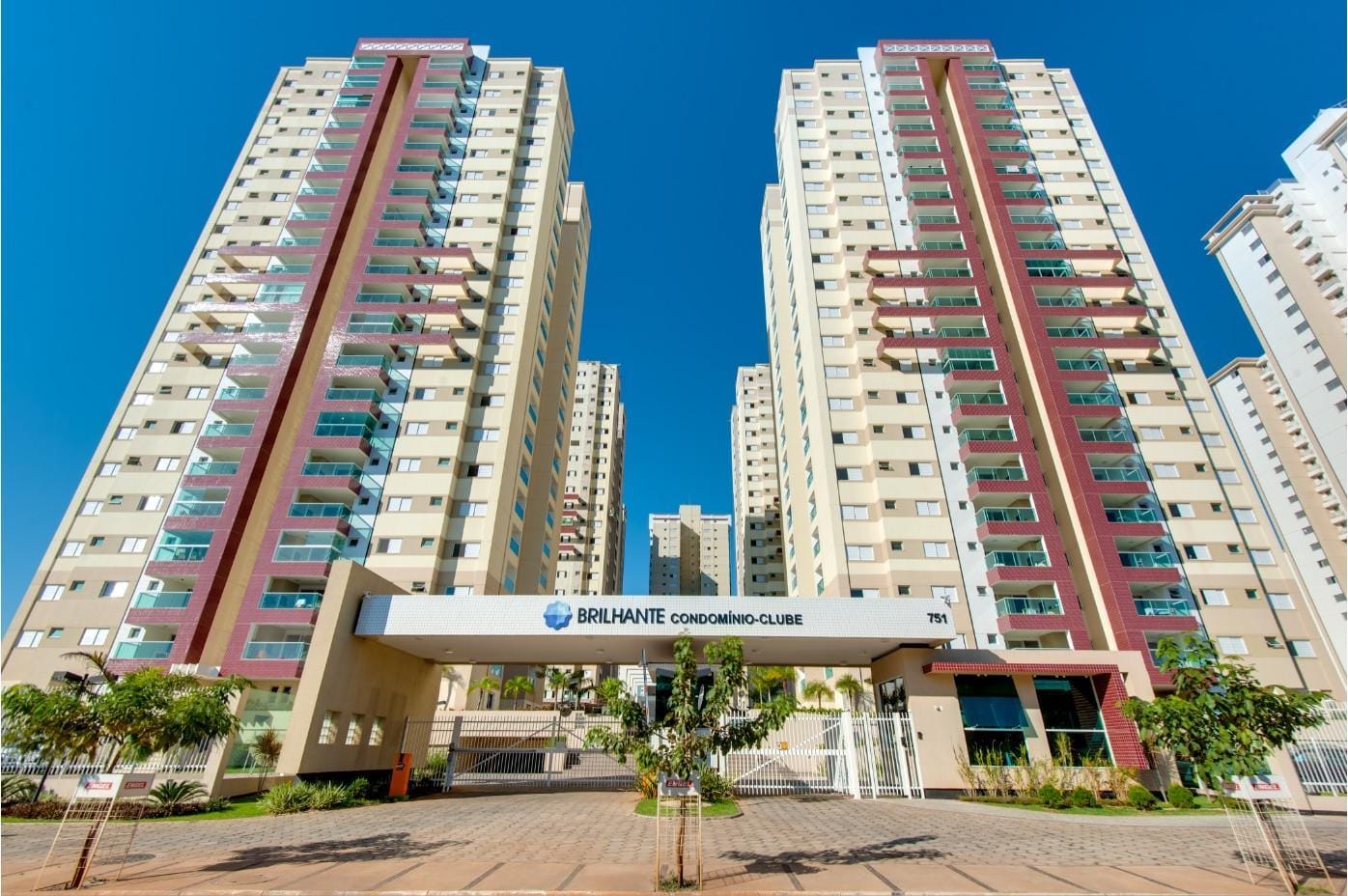 Apartamento à venda com 3 quartos, 99m² - Foto 1