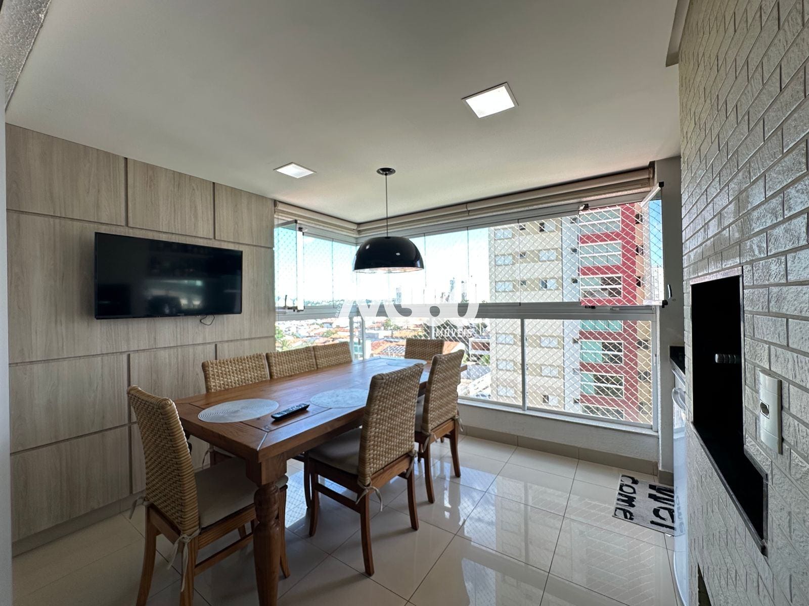 Apartamento à venda com 3 quartos, 99m² - Foto 2