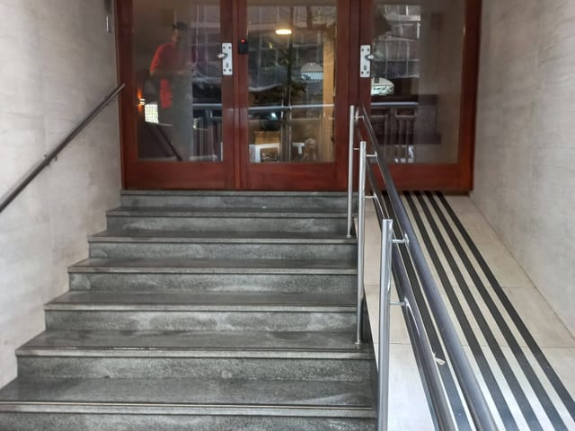 Foto do Apartamento - Apartamento 3 quartos, com vaga de garagem, a 60 metros da praia, com bares, restaurantes e supermercados nas proximidades | GrupoApi