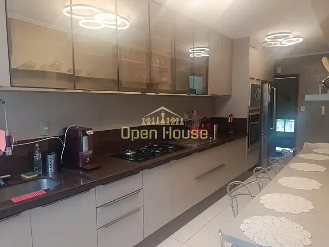 Apartamento 3 quartos e 2 banheiros, à venda, no bairro Apóstolo Paulo em Barra Mansa