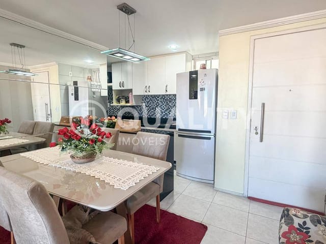 Apartamento 3 quartos e 2 banheiros, à venda, no bairro Pici em Fortaleza