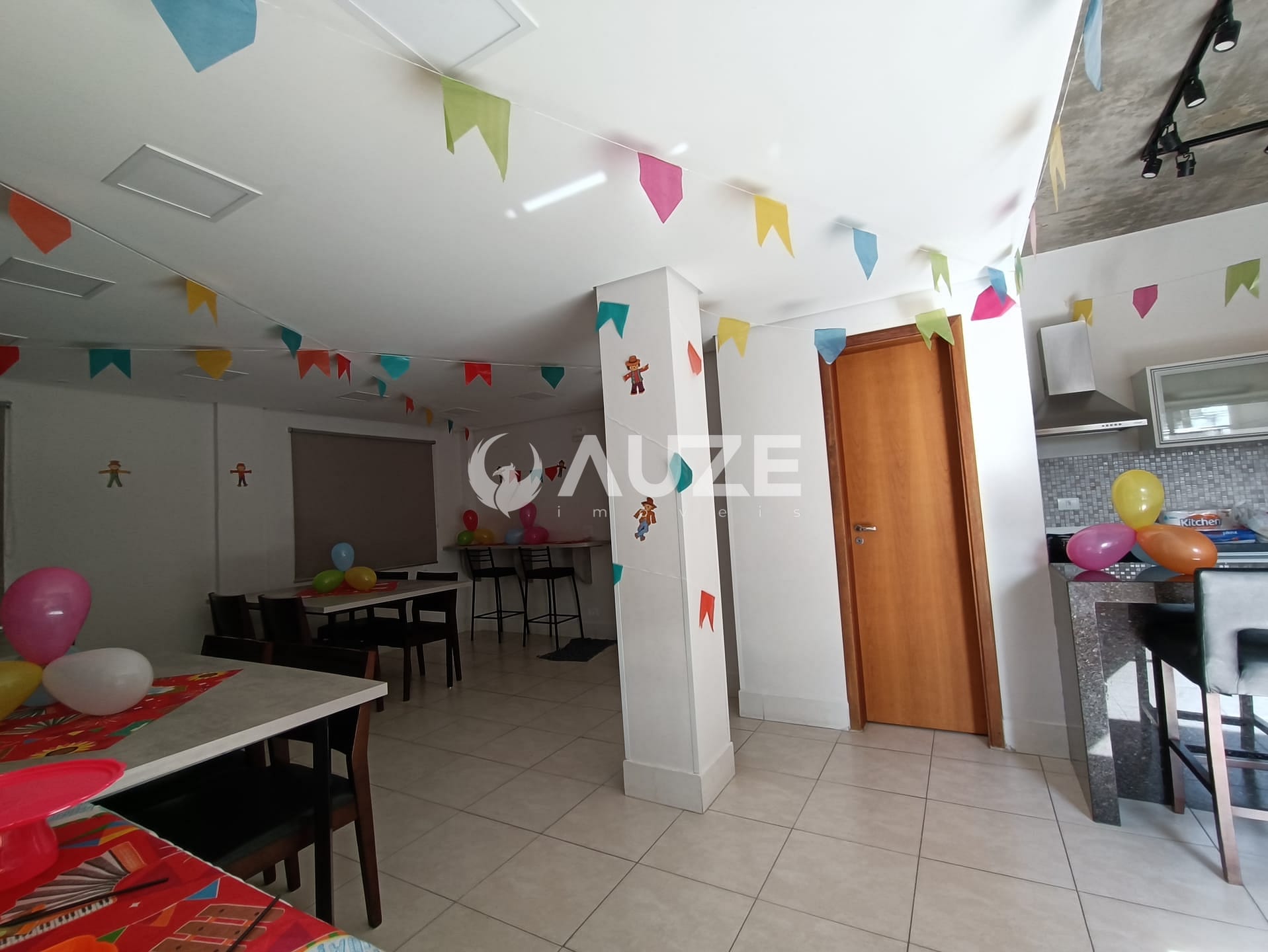 Apartamento à venda com 2 quartos, 52m² - Foto 57