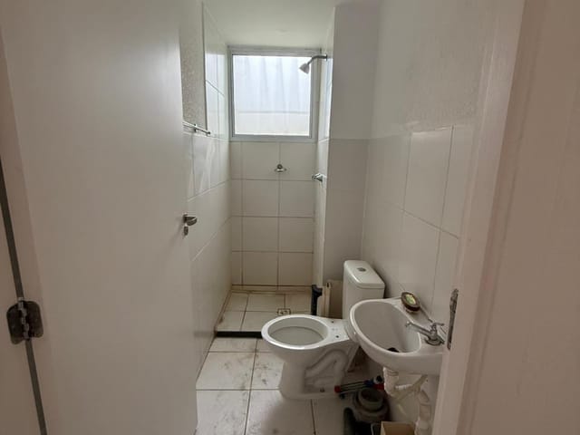 Apartamento 2 quartos e 1 banheiro, à venda, no bairro Guaratiba em Rio de Janeiro