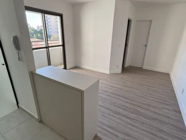 Apartamento 2 quartos e 2 banheiros, para alugar, no bairro Vila São Pedro em Santo André