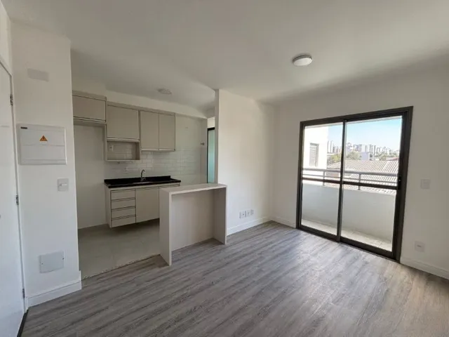 Apartamento 2 quartos e 2 banheiros, para alugar, no bairro Vila São Pedro em Santo André