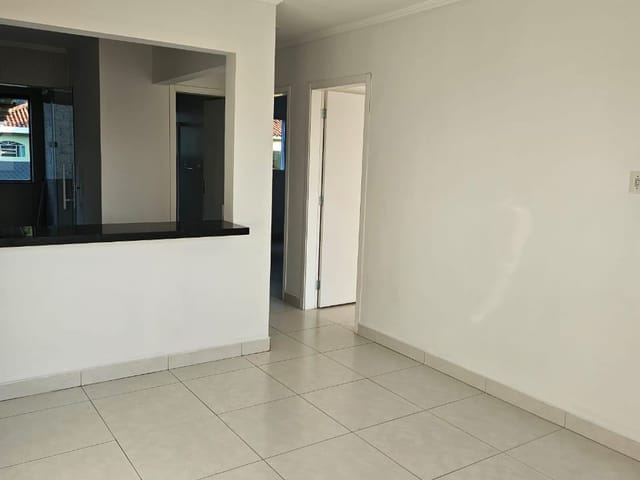 Apartamento 2 quartos e 1 banheiro, à venda, no bairro Vila Bianchi em Bragança Paulista