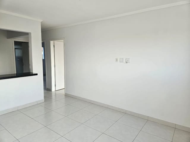 Apartamento 2 quartos e 1 banheiro, à venda, no bairro Vila Bianchi em Bragança Paulista