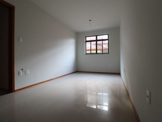 Apartamento 2 quartos e 1 banheiro, à venda, no bairro Santa Helena em Juiz de Fora
